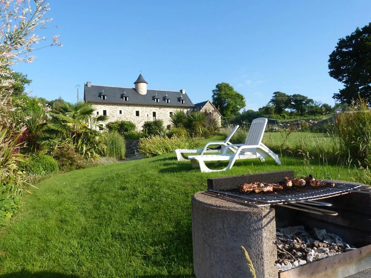 Gite De Caractere Lopérec Hébergement de vacances
