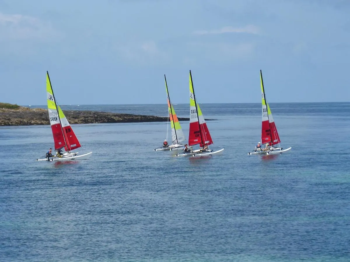 Gite De Caractere Lopérec 0*,